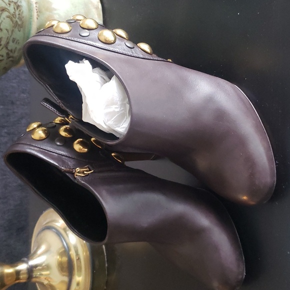 Gucci Babouska Studded Booties... brown.. Excellent condition! - Picture 2 of 9